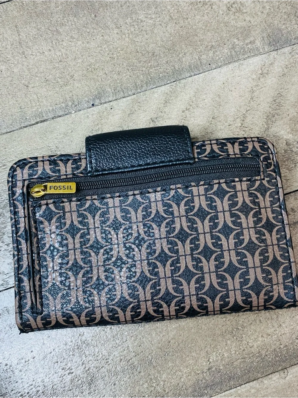 Fossil Satchel Handbag and MatchinFossil Satchel Handbag and Matching Wallet Set